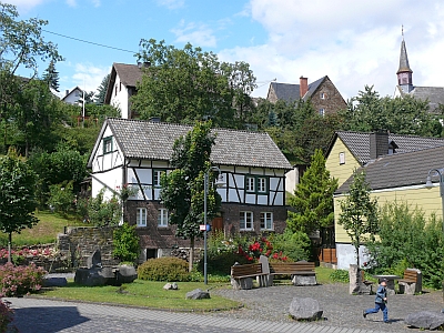 Dedenbach Dorfplatz