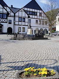 Dorfplatz Brohl-Luetzing