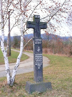 Basaltkreuz Nickenich